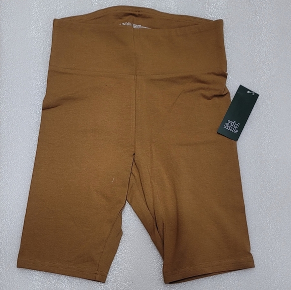 Biker short - Picture 3 of 3